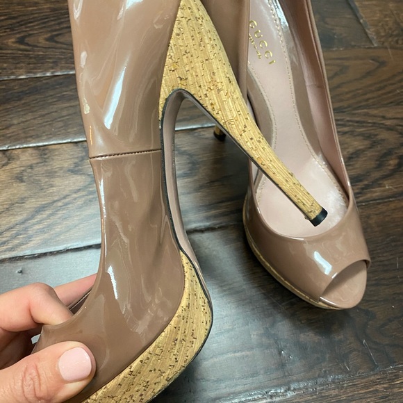 Gucci Platform Peep Toe Heels. Authentic - Picture 7 of 8